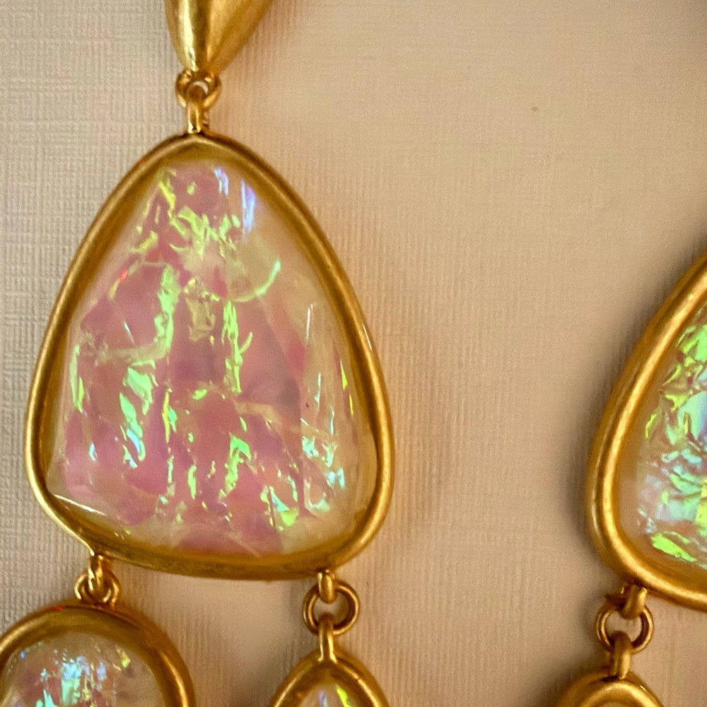 Gorgeous Margot Gold Abalone Statement Earrings - NWOT - Picture 2 of 4